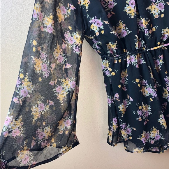 Floral Print Romper - Picture 3 of 6